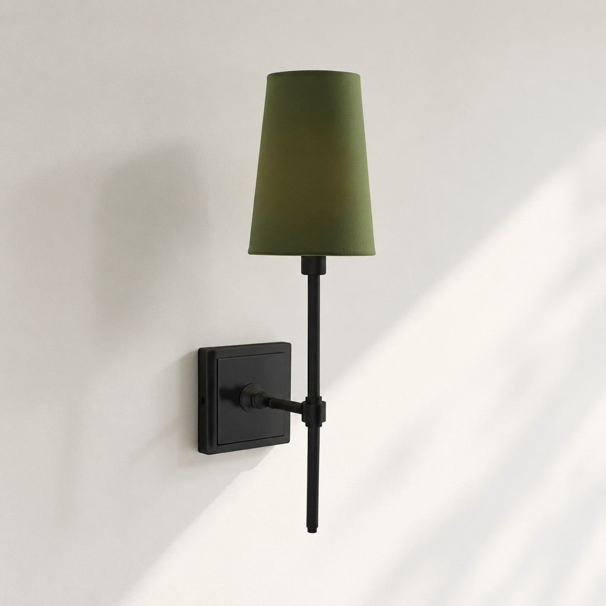 Linen Shade Wall Lamp – Retro Brass Wall Light for Bedroom & Hallway
