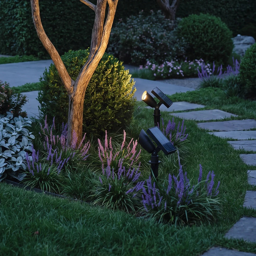Solar Spotlight for Trees Outdoor Courtyard Lawn Landscape Light