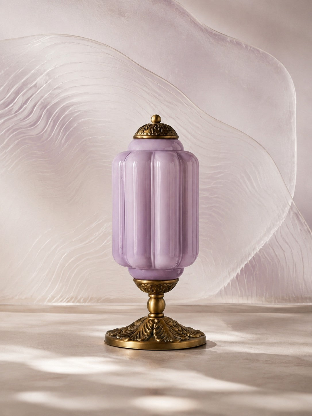 Scallop Glass Shade Vintage-Inspired Table Lamp for Bedroom and Living Room Accent Lighting